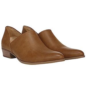 NWT 🛍️ Naturalizer Slip On Comfort Booties